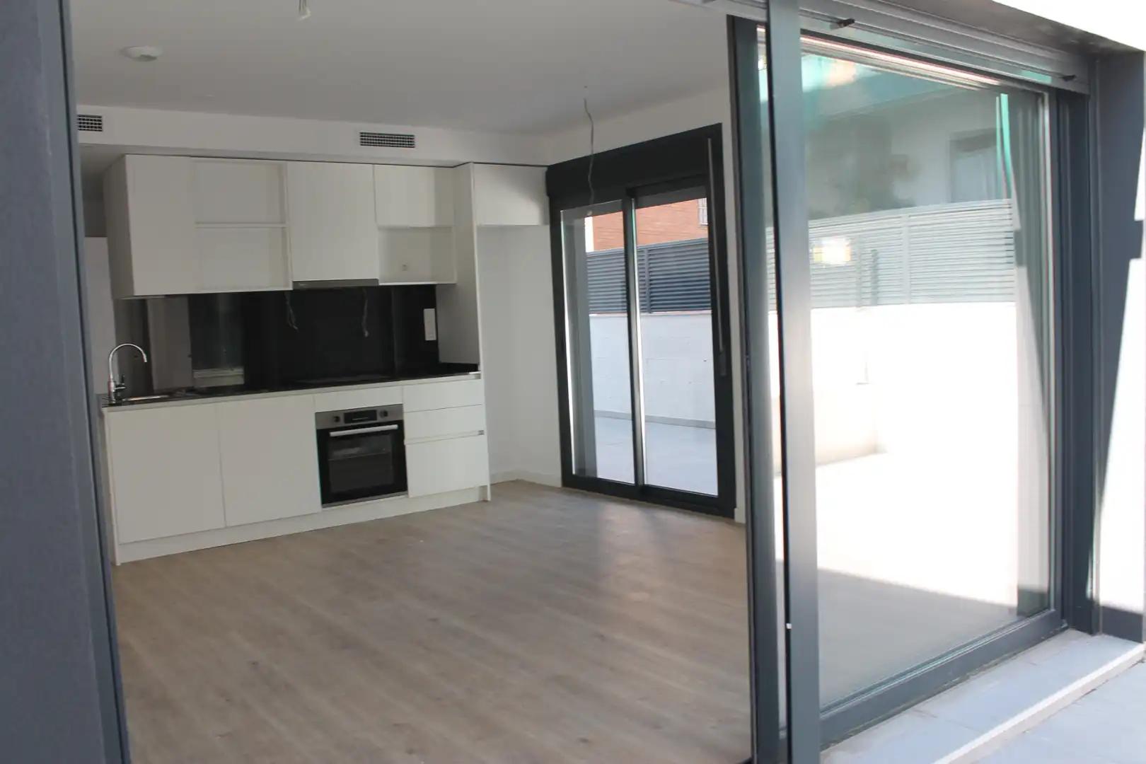 Cocina de Planta baja en venta en Cubelles con Aire acondicionado, Calefacción y Jardín privado