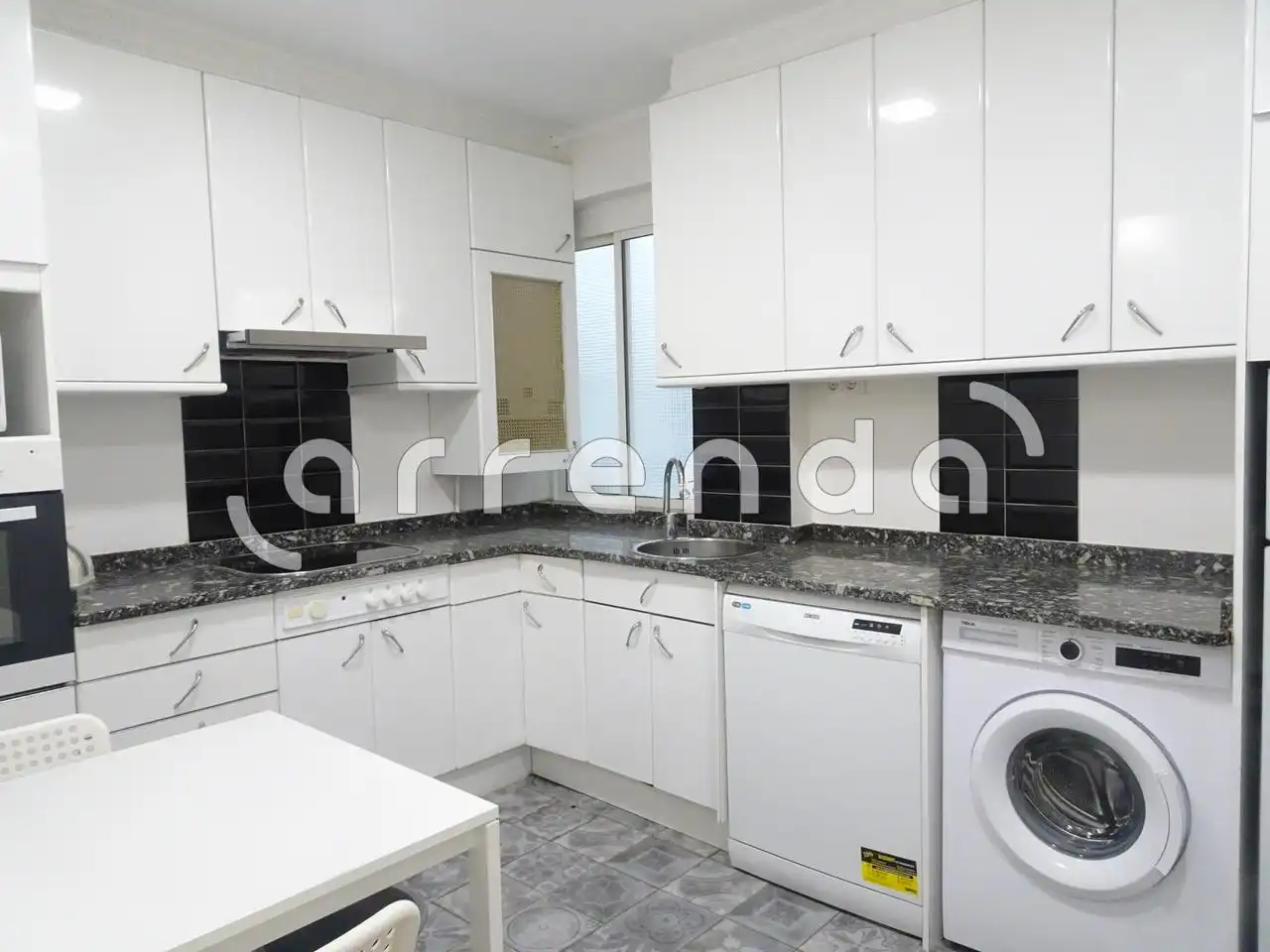 Cocina de Piso de alquiler en Santander con Calefacción y Amueblado