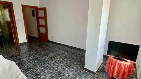Foto 2 de Pis en venda a Carrer de L'urgell, Centre, El Prat de Llobregat