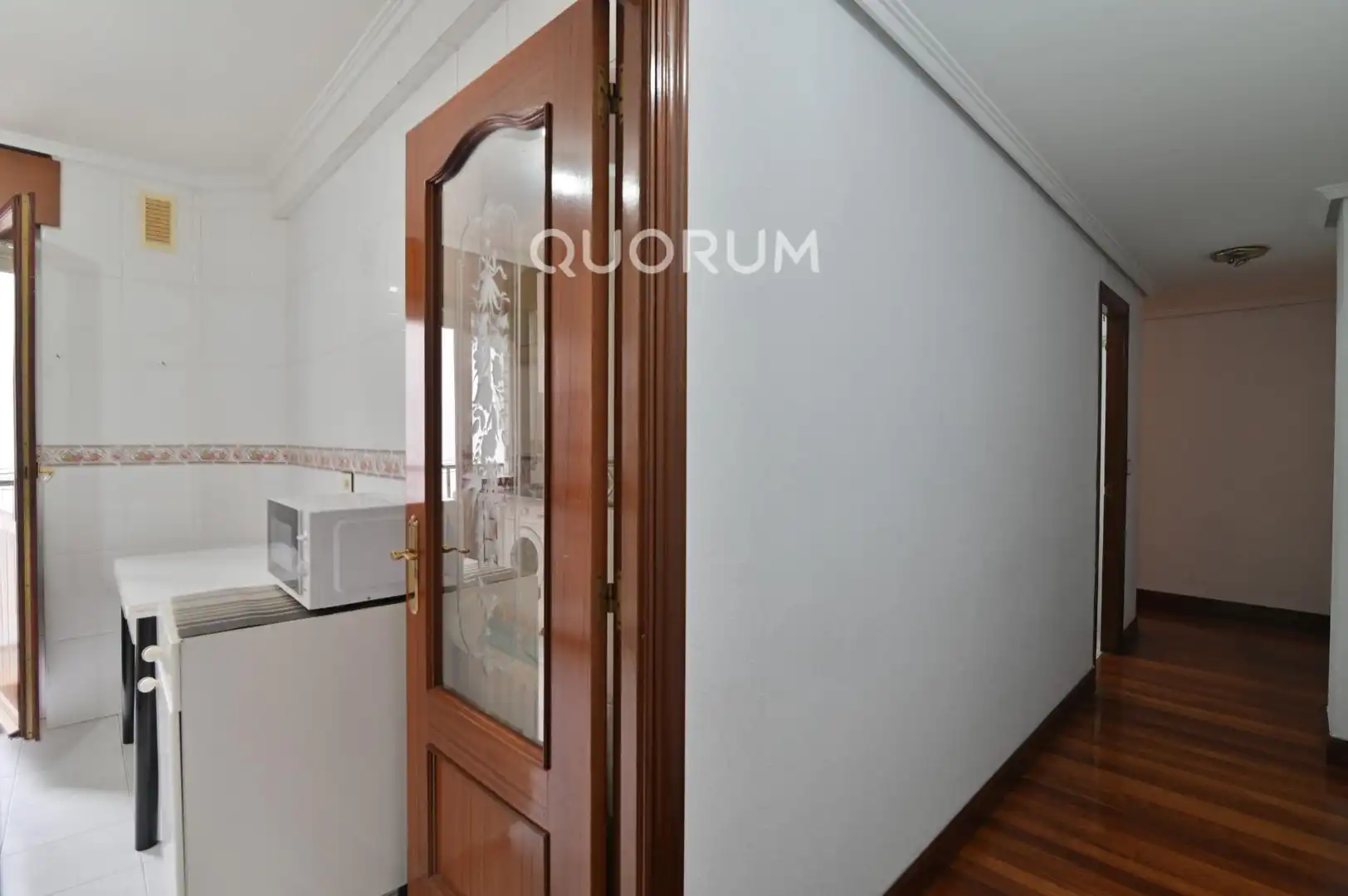 Habitación de Piso en venta en Bilbao  con Calefacción, Terraza y Trastero