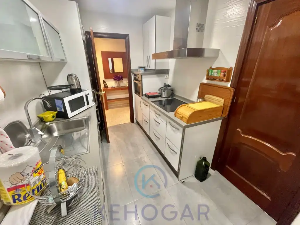 Kitchen of Flat for sale in Dos Hermanas
