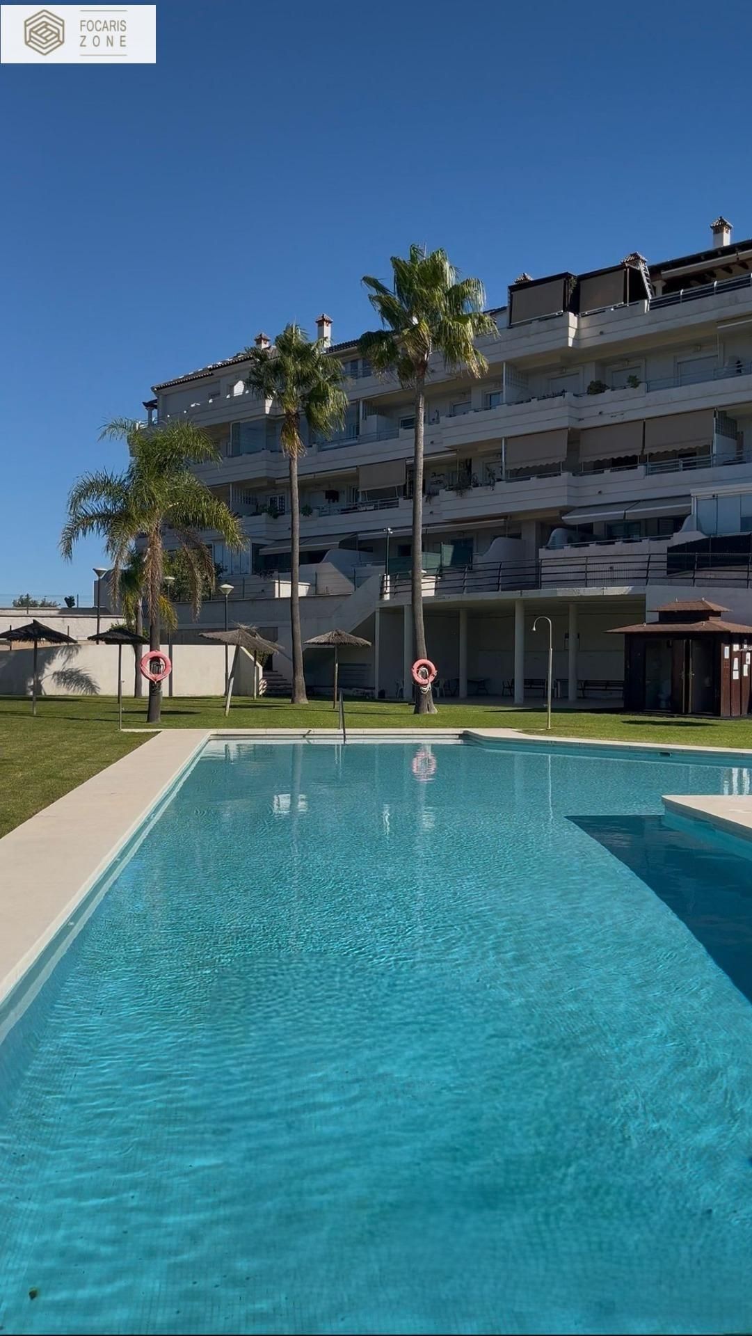 Swimming pool of Flat for sale in Los Barrios  with Air Conditioner, Heating and Private garden