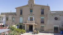 Vista exterior de Finca rústica en venda en Sant Boi de Llobregat amb Terrassa i Balcó