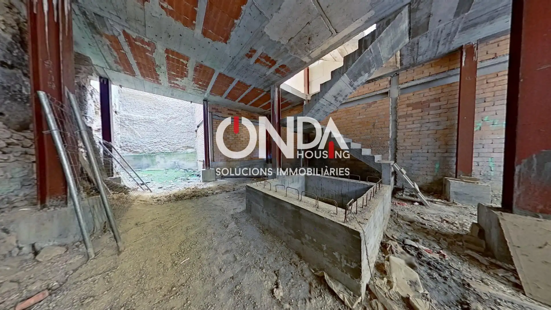 Edifici en venda en Castell de Mur