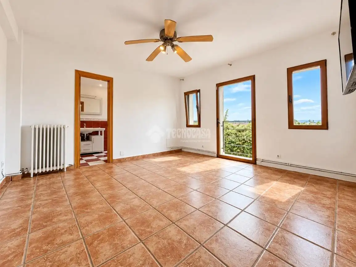 Sala de estar de Casa o chalet en venta en Camarma de Esteruelas, Madrid