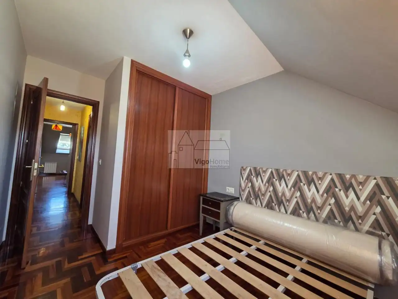 Bedroom of Attic for rent in Vigo   with Heating, Parquet flooring and Terrace
