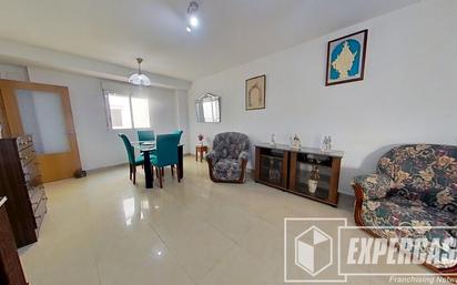 Living room of Flat for sale in Burjassot