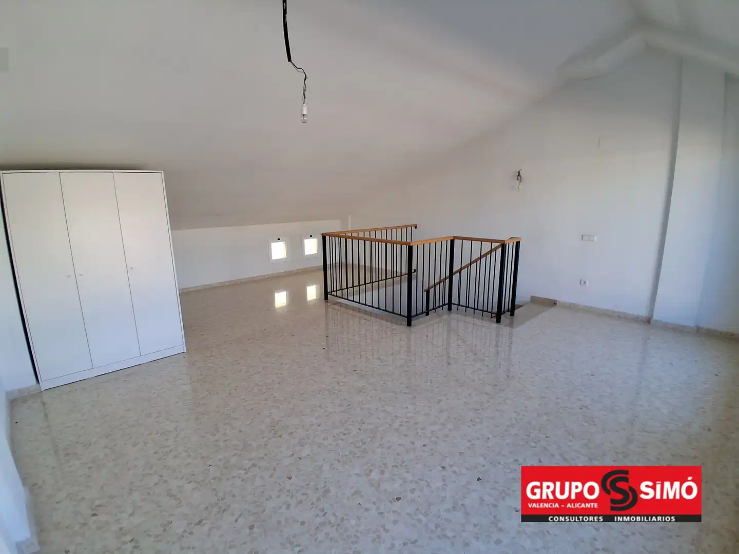 Sala d'estar de Casa adosada en venda en Moncada amb Aire condicionat, Calefacció i Terrassa