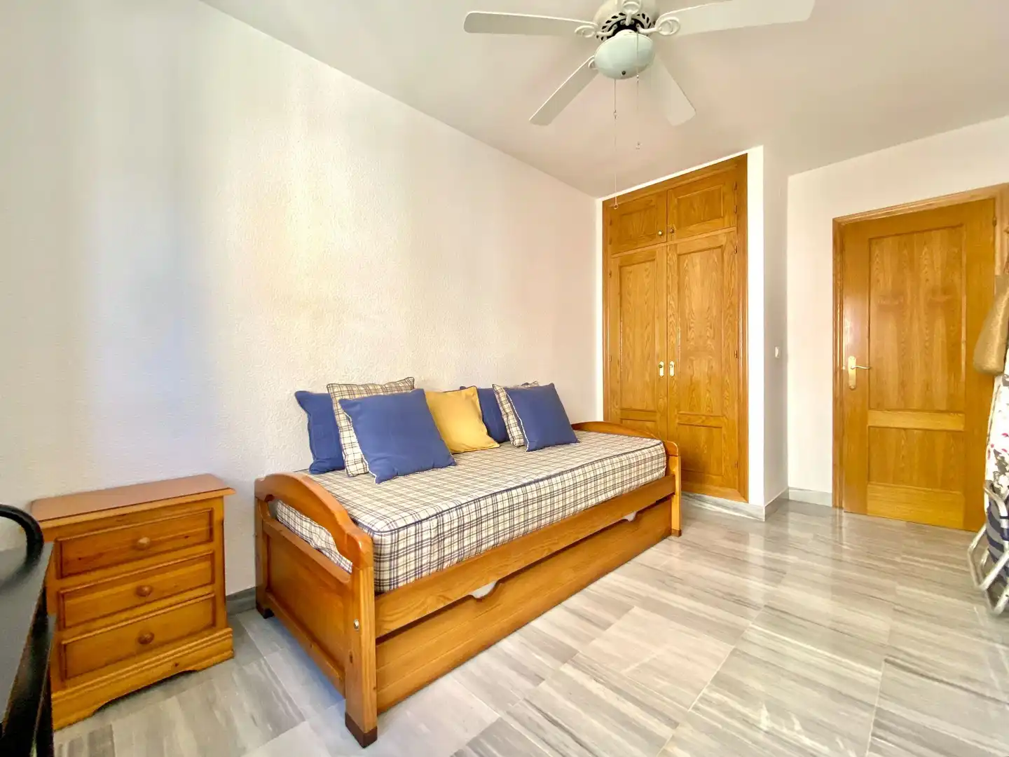 Habitación de Apartamento de alquiler en Velilla - Velilla Taramay