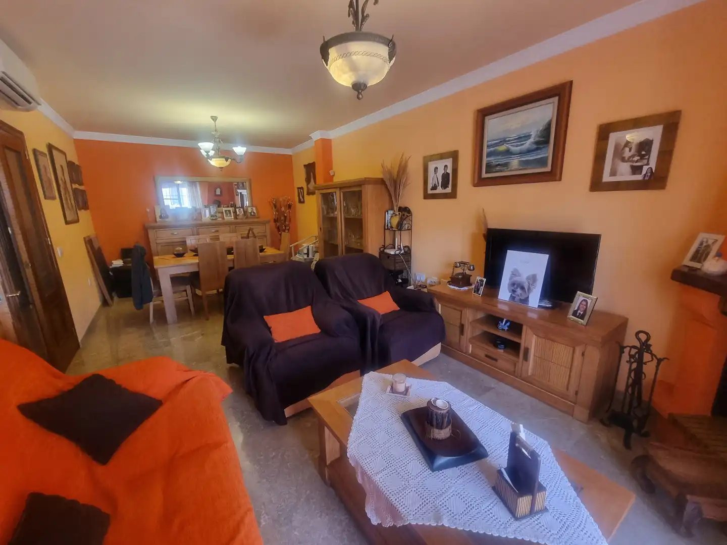 Sala d'estar de Casa o xalet en venda en Almería amb Aire condicionat, Calefacció i Jardí privat