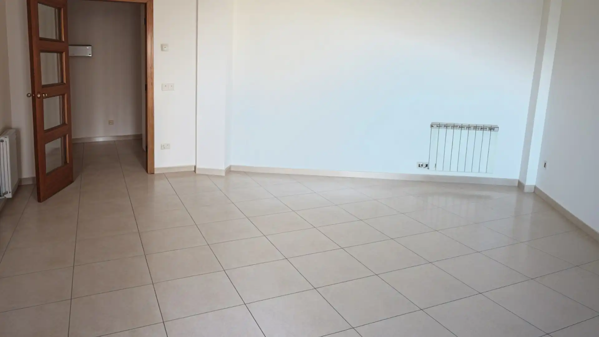 Piso en venta en Figueres con Calefacción y Terraza