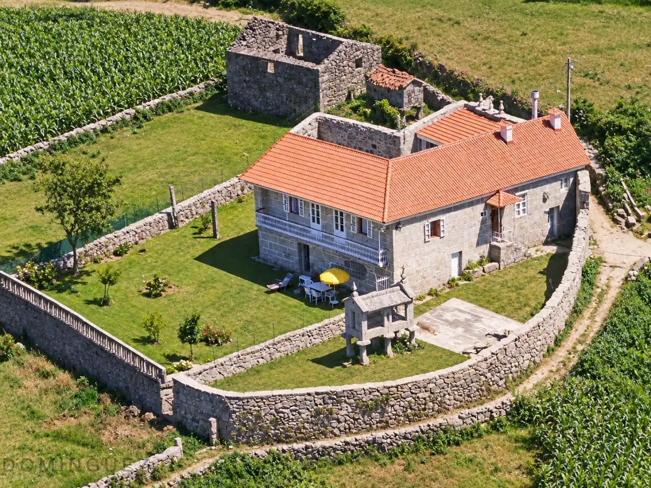 Casa rústica amb terrassa en venda a Fornelos de Montes, imagen 6