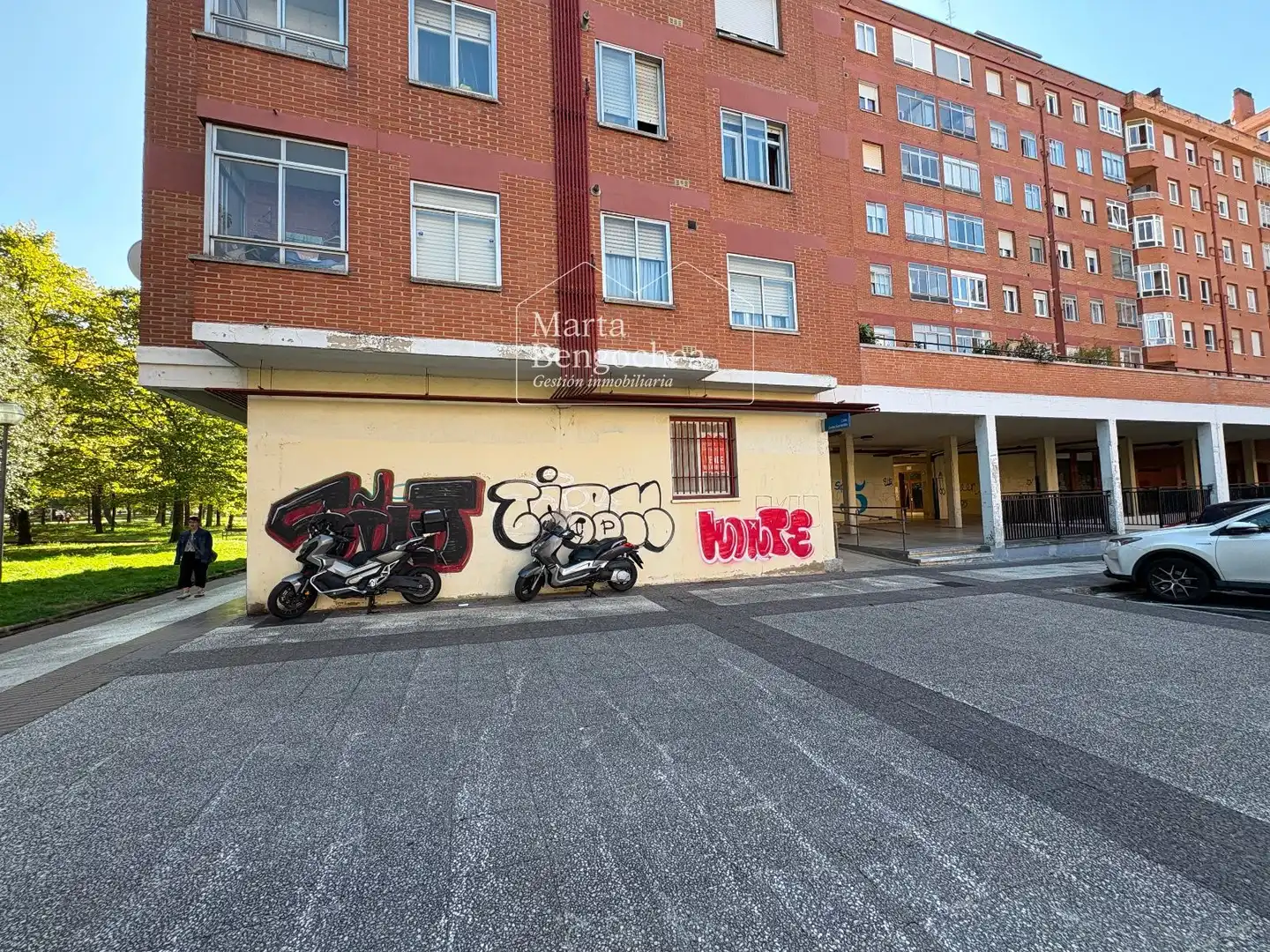 Außenansicht von Geschaftsraum zum Verkauf in Vitoria - Gasteiz