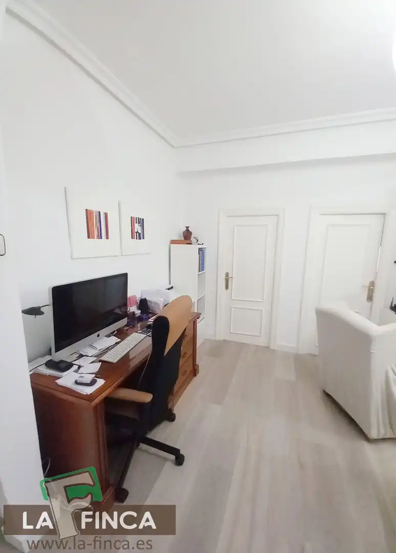 Flat for sale in Oviedo   with Storage room and Furnished