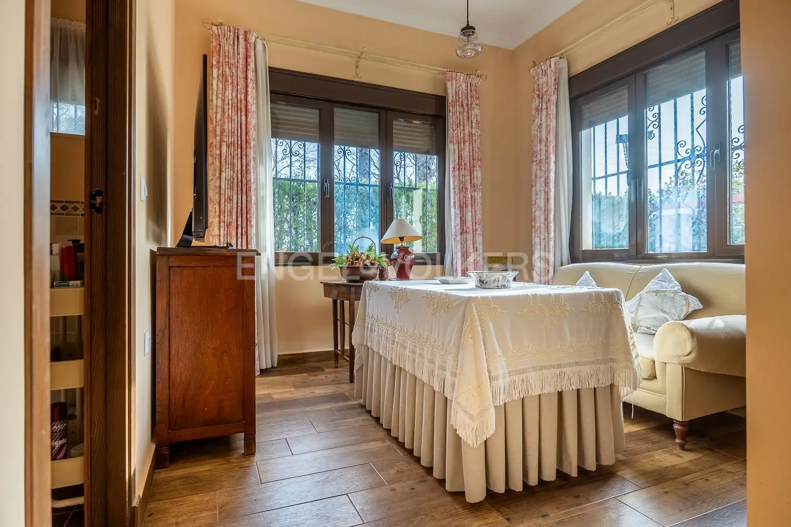 Comedor de Finca rústica en venta en Olivares con Calefacción, Jardín privado y Piscina