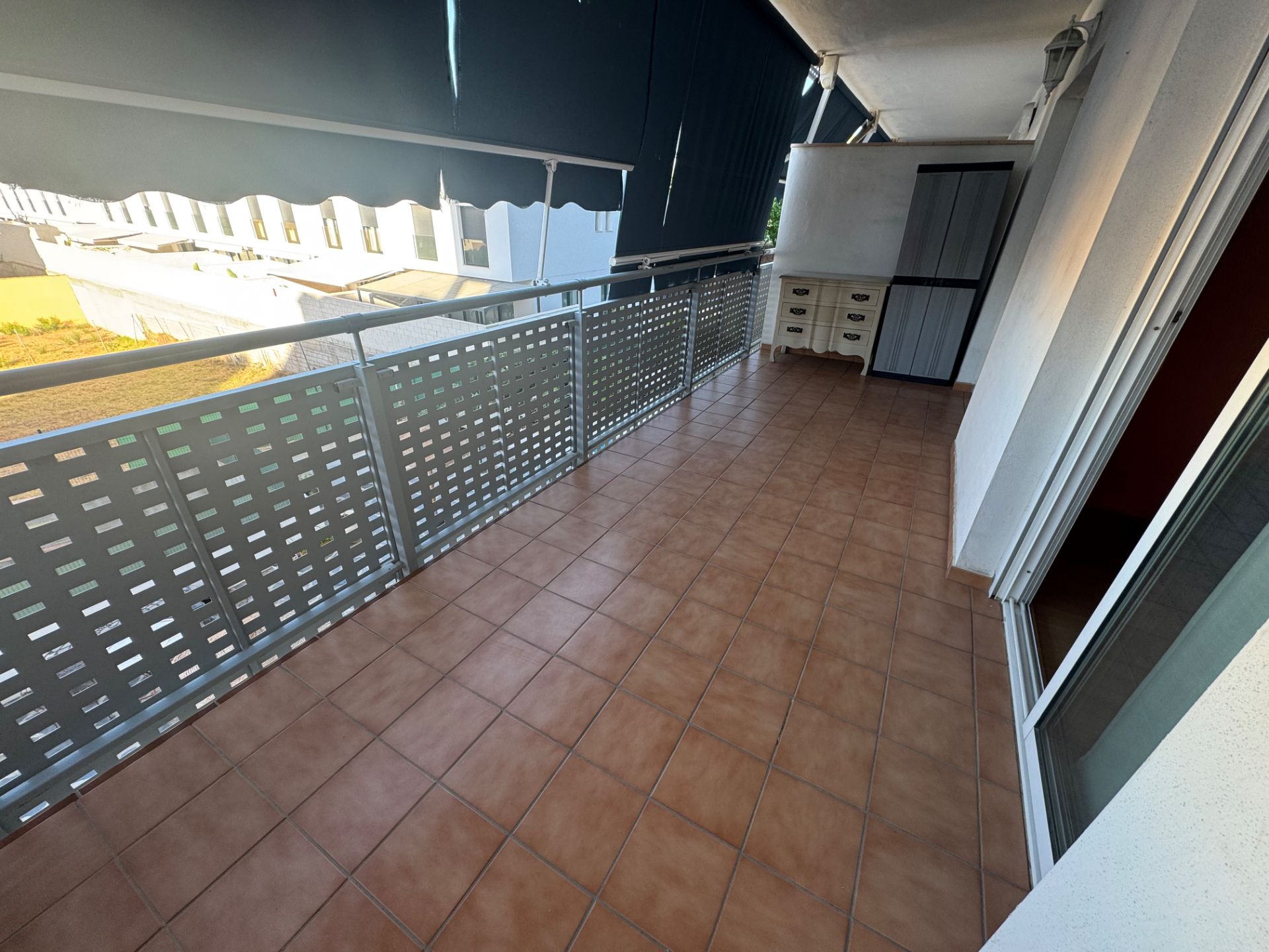 Terrassa de Apartament de lloguer en Fuengirola amb Aire condicionat, Terrassa i Moblat