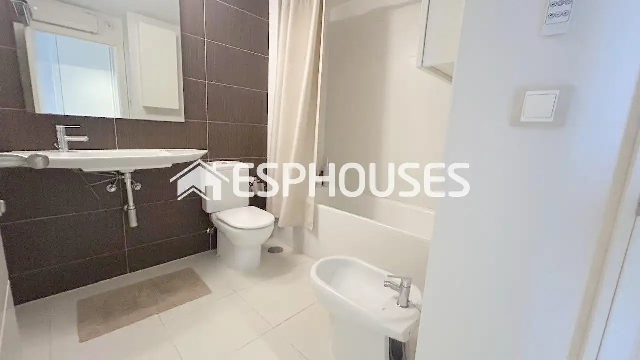 Bathroom of Flat for sale in Altea  with Air Conditioner, Heating and Terrace