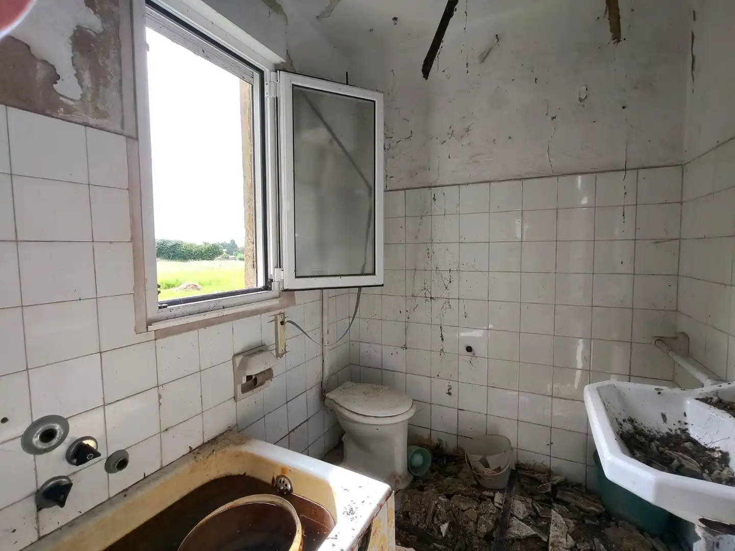 Baño de Casa o chalet en venta en Castrillón con Trastero y Piscina