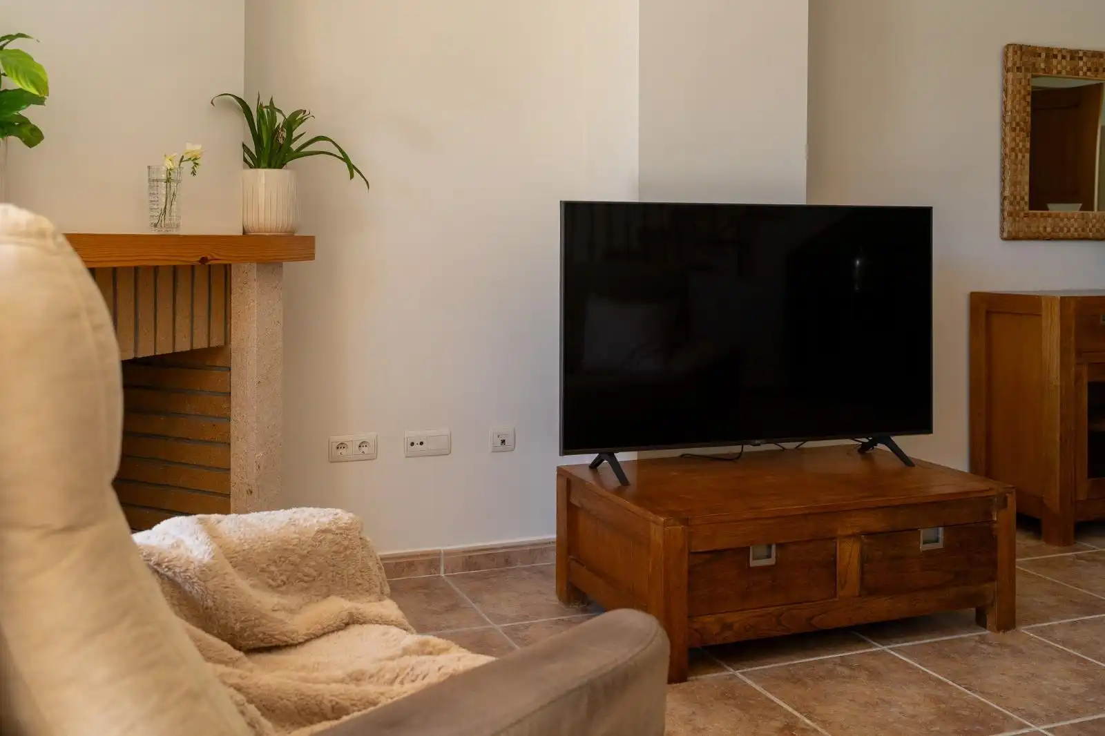Wohnzimmer von Einfamilien-Reihenhaus zum Verkauf in Altea mit Klimaanlage, Heizung und Privatgarten