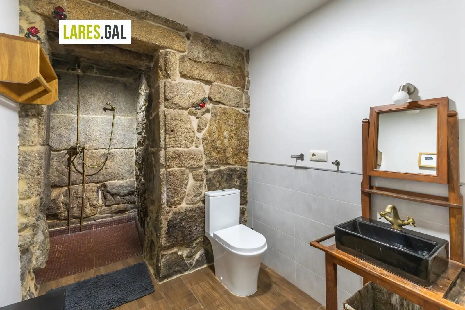 Baño de Casa o chalet en venta en Cangas  con Calefacción, Amueblado y Horno