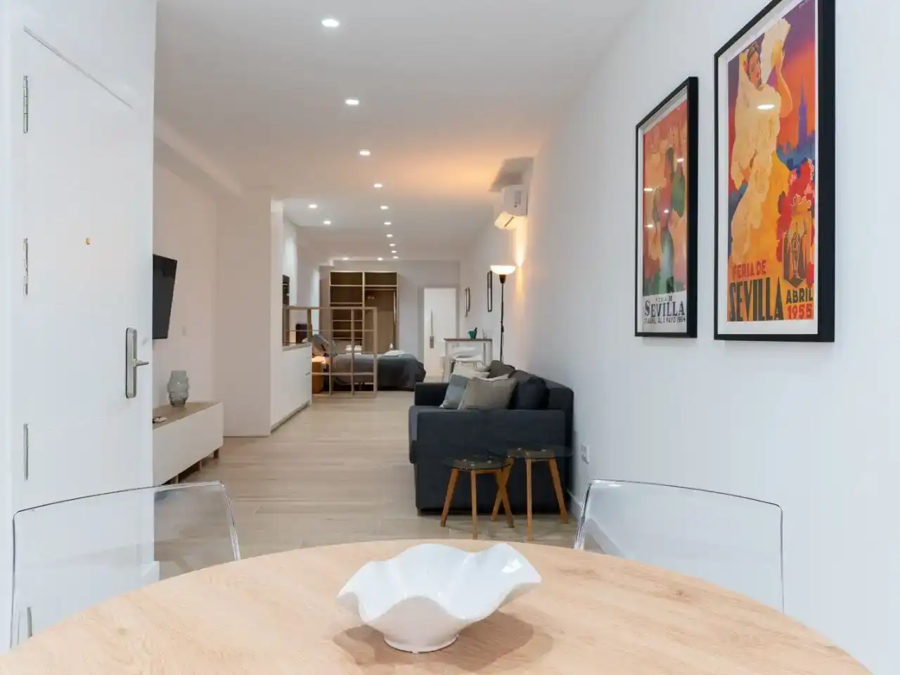 Sala d'estar de Apartament de lloguer en  Sevilla Capital amb Aire condicionat