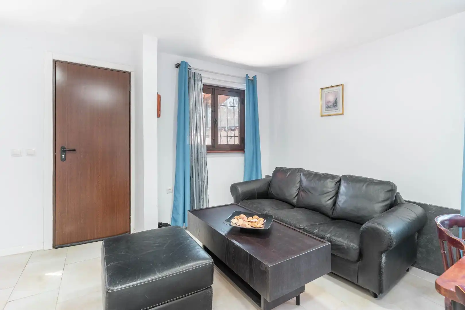 Sala d'estar de Casa o xalet en venda en Muros de Nalón amb Calefacció, Jardí privat i Traster