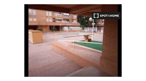 Foto 2 de Piso de alquiler en La Patacona, Alboraya