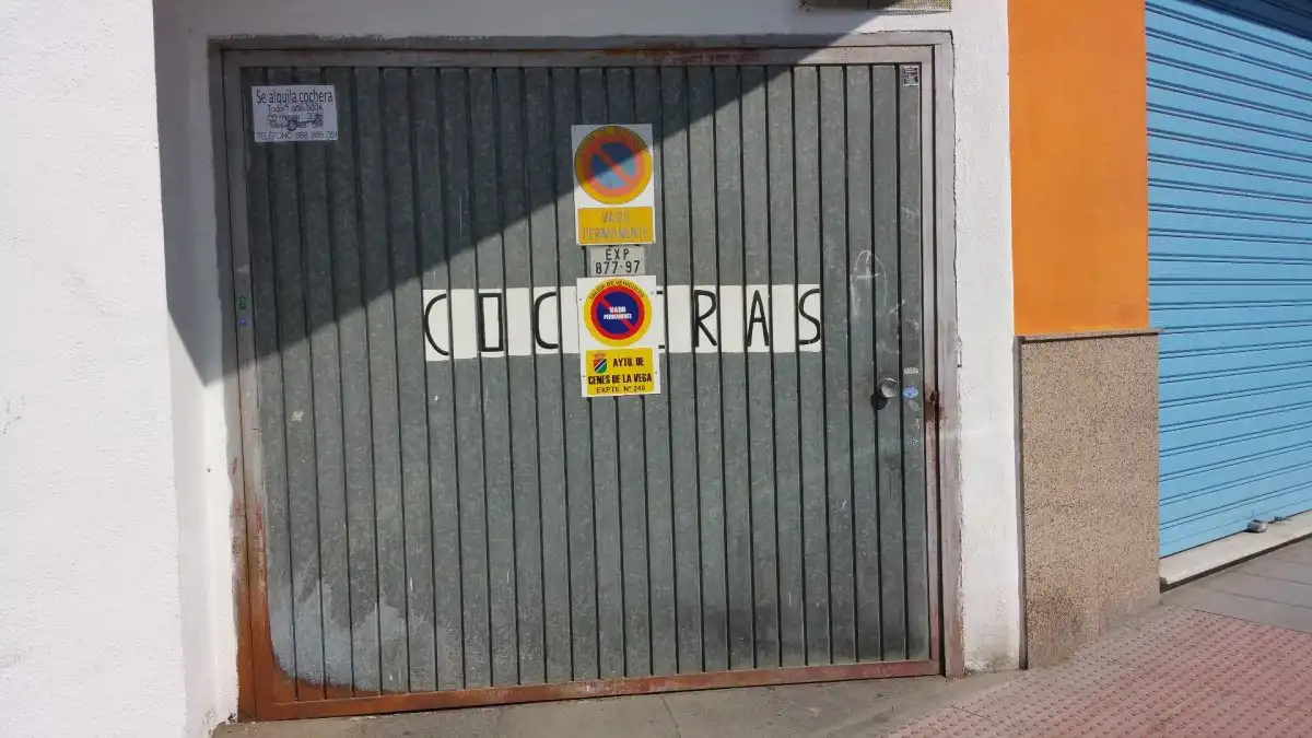 Garage for rent in Cenes de la Vega