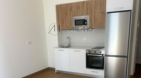 Photo 3 of Flat for rent in Calle Mexico, Plaza España - Corte Inglés, Vigo