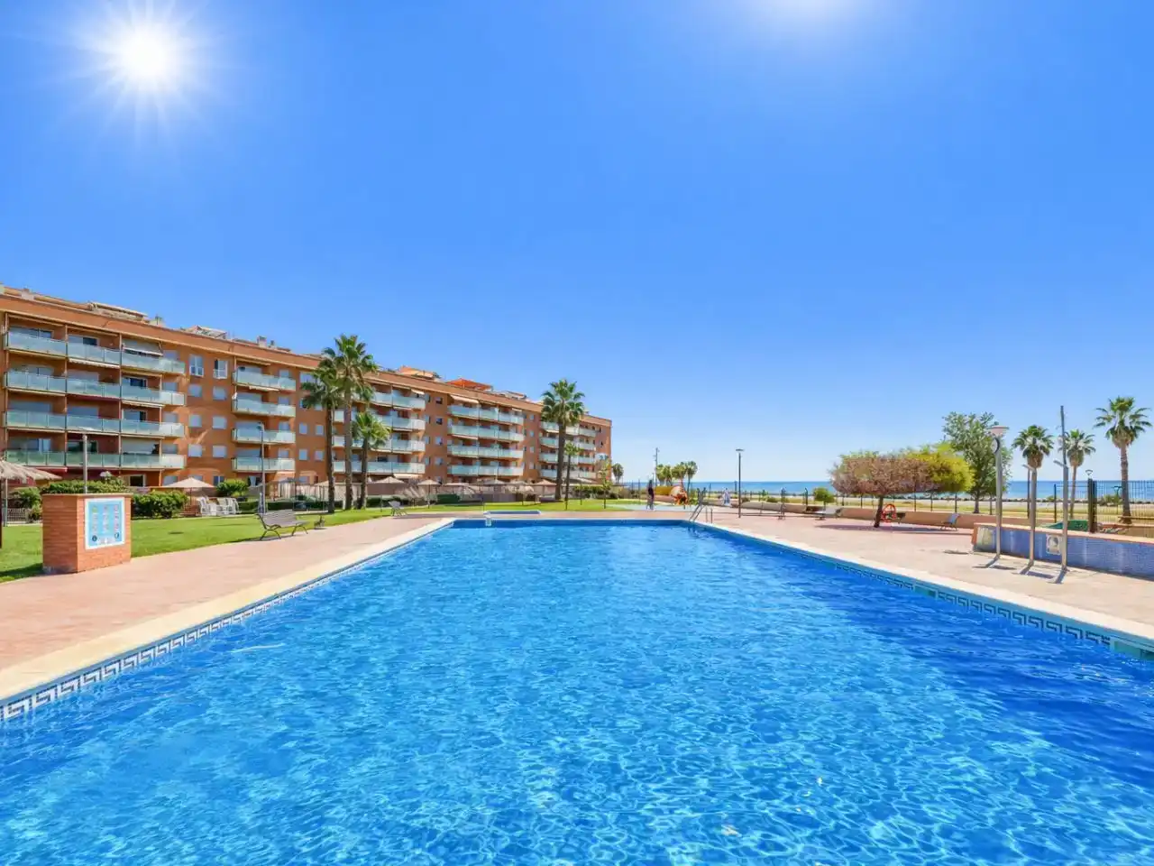 Piscina de Pis en venda en Cubelles amb Aire condicionat, Parquet i Traster