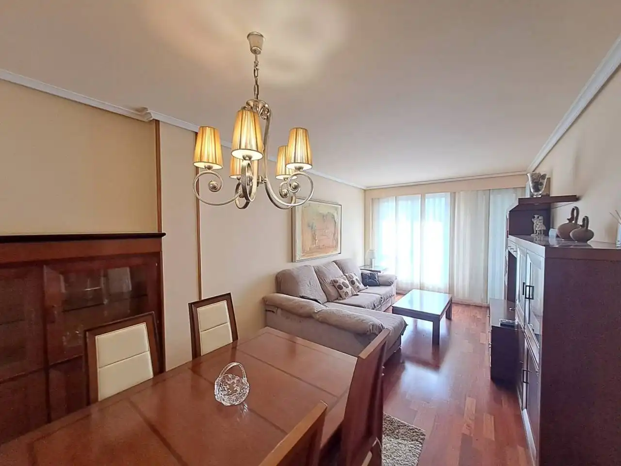 Flat for sale in Calle Sahagún, Universidad - Las Huelgas