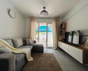 Sala d'estar de Planta baixa en venda en Torrevieja amb Calefacció, Terrassa i Piscina