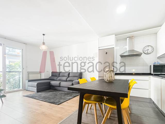 Piso en Alquiler en Plazuela de Antón Martín, 50 en Embajadores - Lavapiés