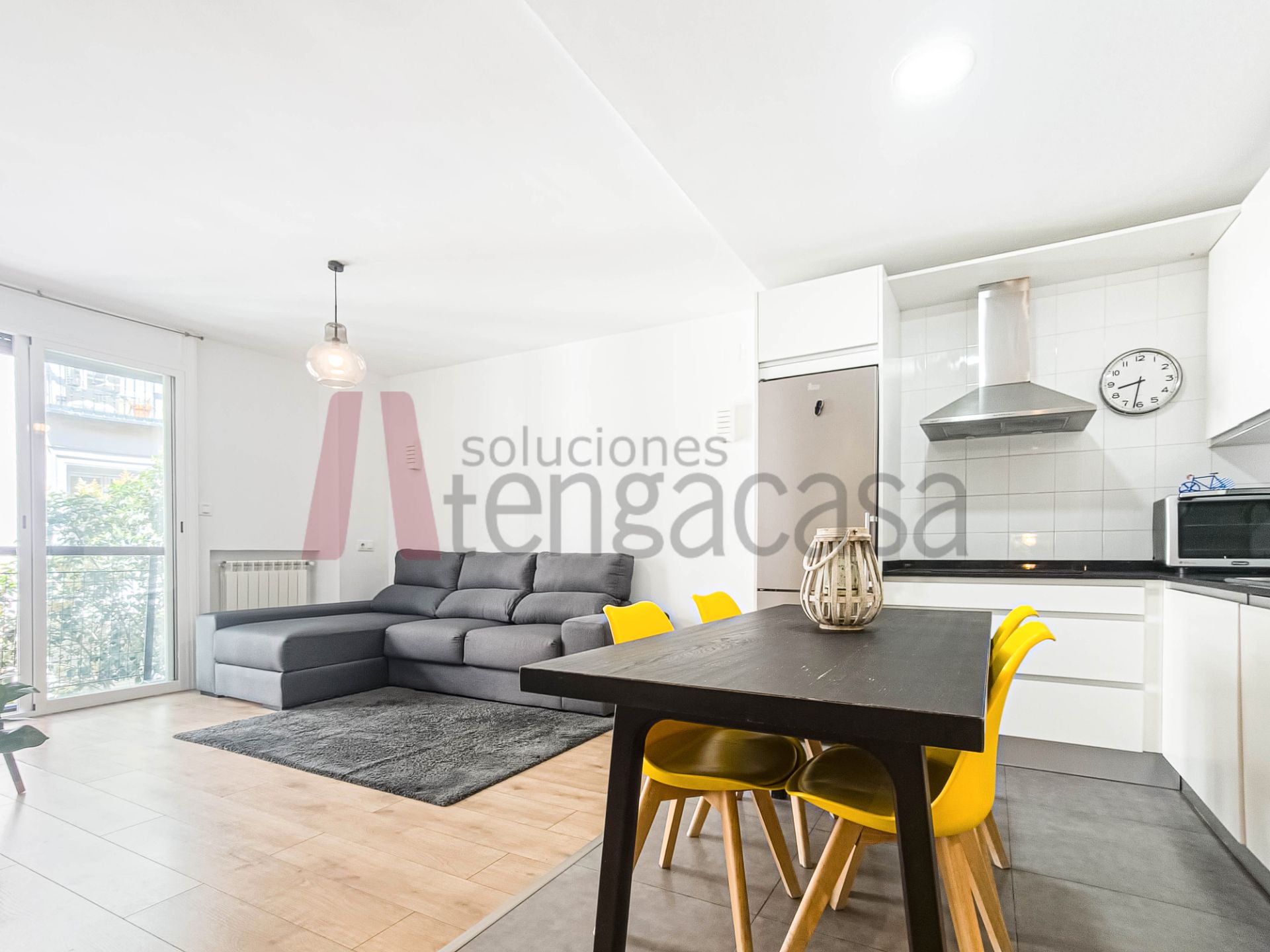 Sala d'estar de Pis de lloguer en  Madrid Capital amb Aire condicionat, Calefacció i Moblat
