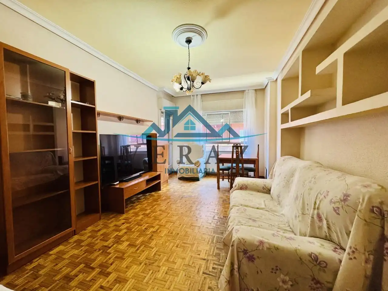 Sala d'estar de Pis en venda en Talavera de la Reina amb Calefacció, Parquet i Terrassa