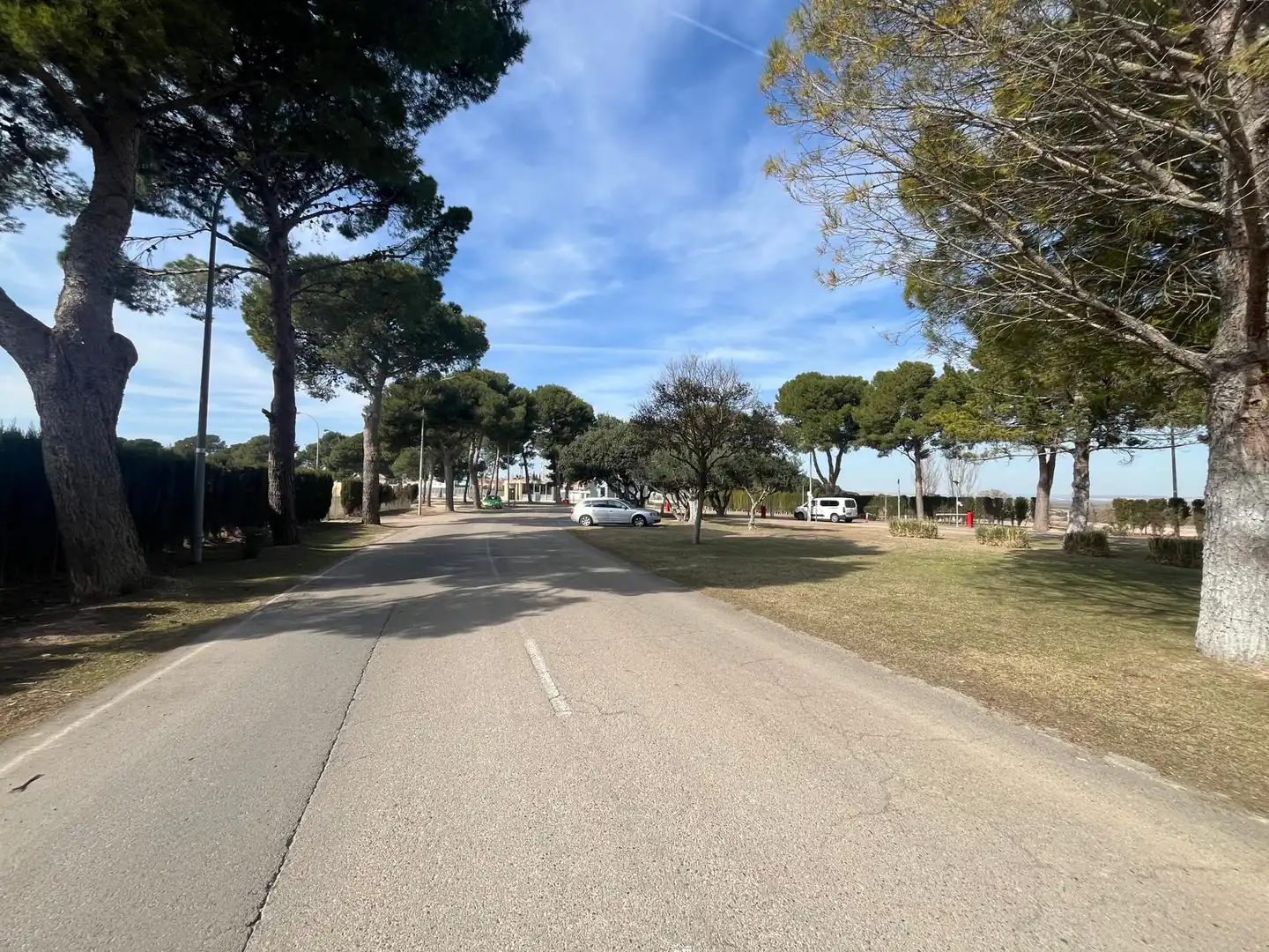 Vista exterior de Casa o xalet en venda en Zaragoza amb Aire condicionat, Calefacció i Jardí privat