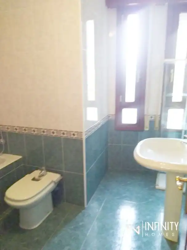 Bathroom of Flat for rent in Loiu  with Heating, Terrace and Storage room