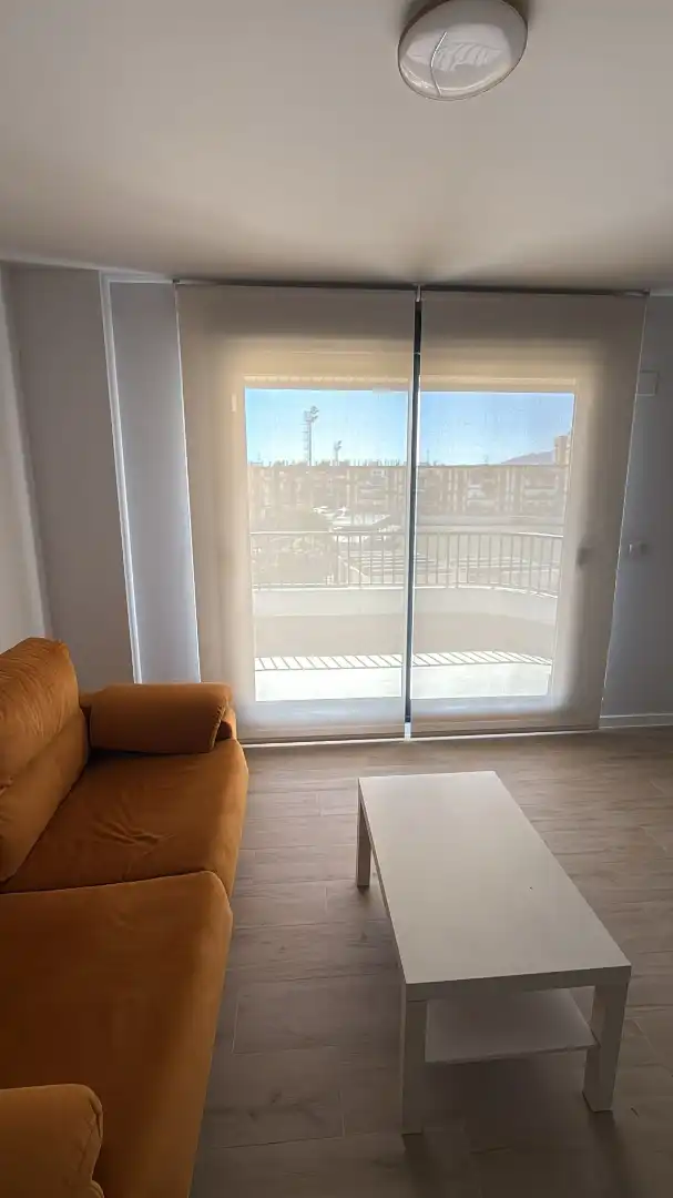 Schlafzimmer von Wohnung zur Miete in Málaga mit Klimaanlage, Terrasse und Abstellraum