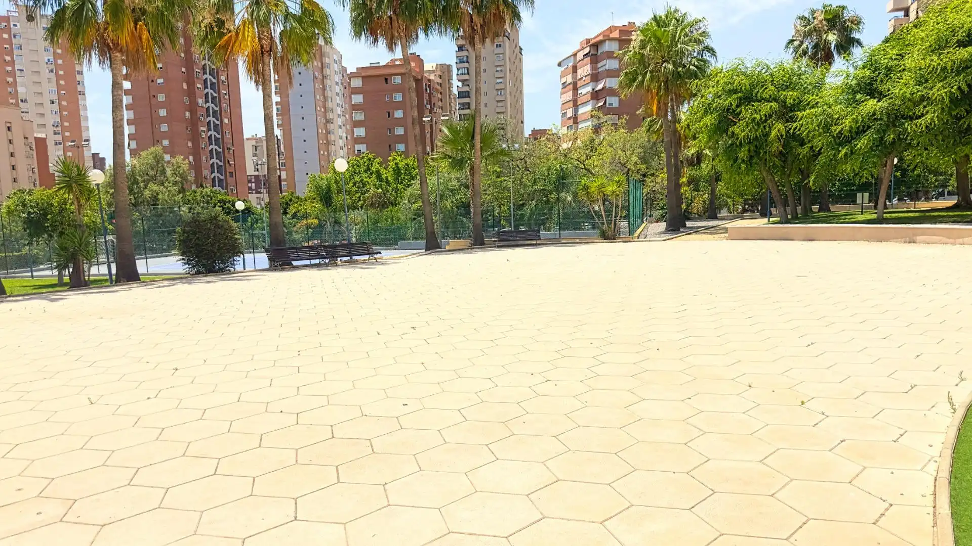 Exterior view of Flat for sale in Benidorm  with Air Conditioner, Furnished and Community pool