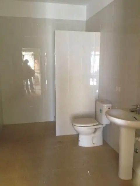 Baño de Nave industrial de alquiler en San Miguel de Abona