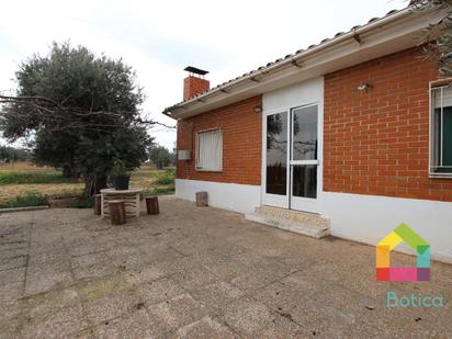 Exterior view of House or chalet for sale in Almonacid de Toledo