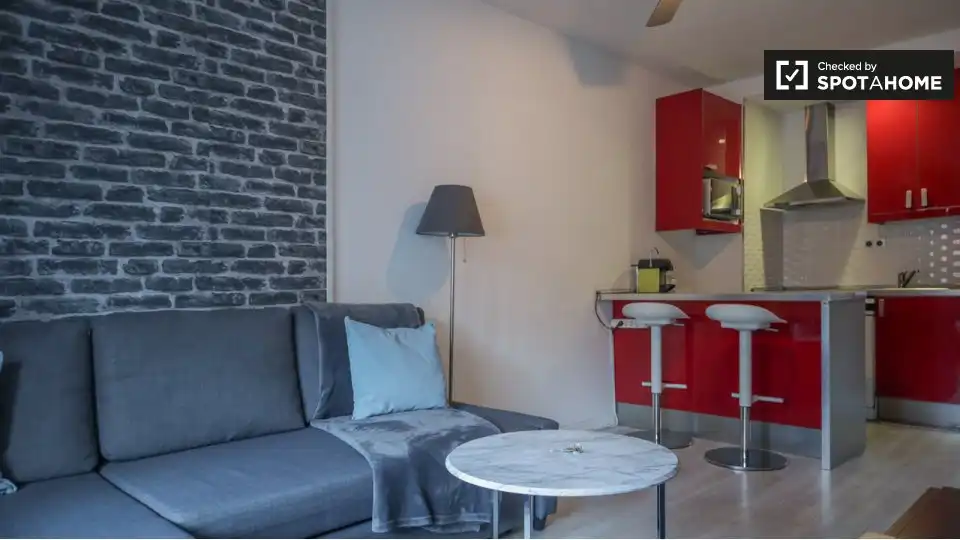 Appartamento con terrazza in affitto a Tetuán, imagen 3