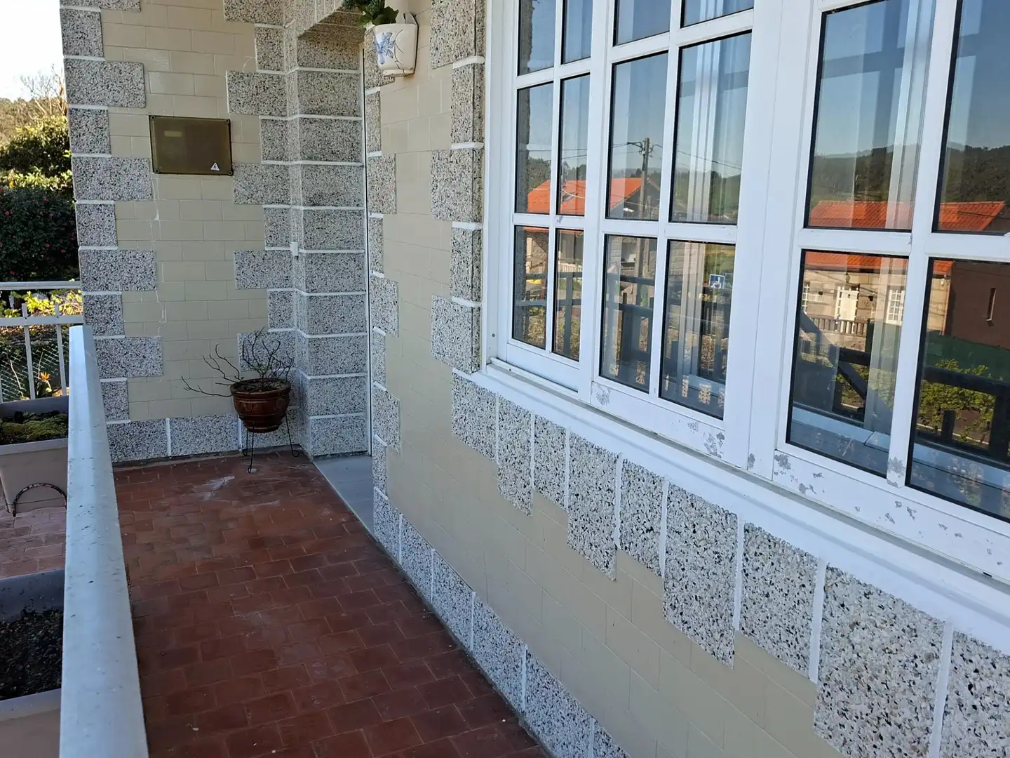 Vista exterior de Casa o xalet en venda en Vilagarcía de Arousa amb Calefacció, Jardí privat i Terrassa
