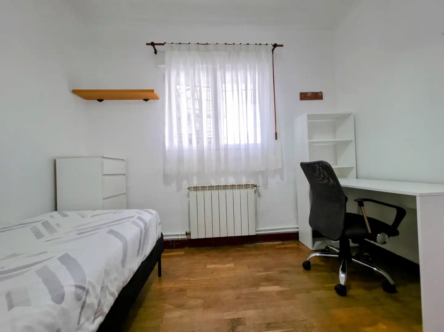 Pis de lloguer a Pamplona-Iruña - Calle Bardenas Reales 1, 1, Milagrosa
