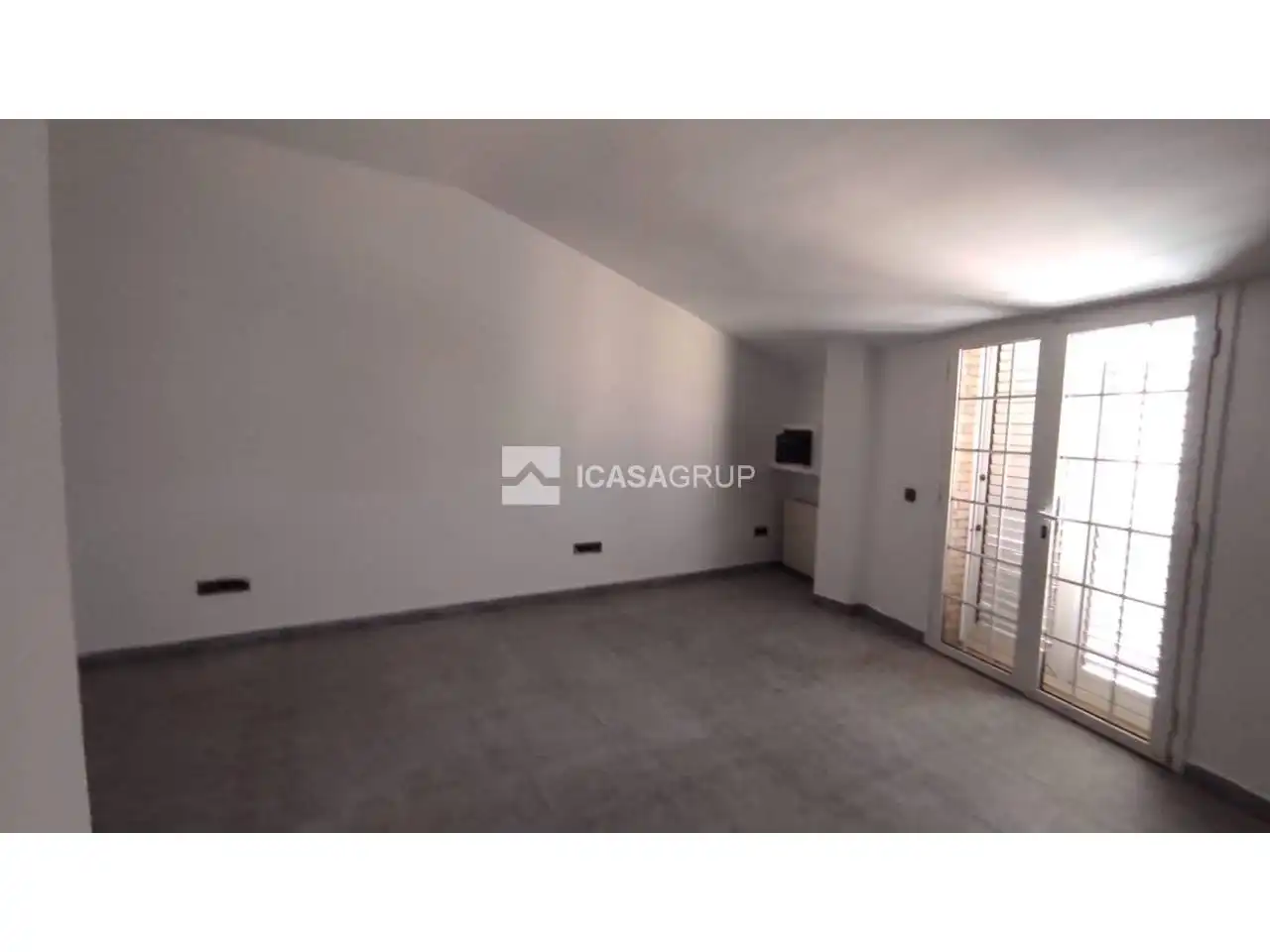 Detached homes for sale in Calle Font del Ferro, Ca n'Oriol