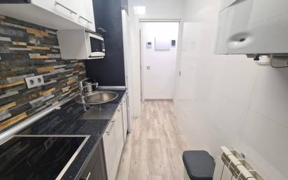 Kitchen of Flat for sale in  Madrid Capital  with Heating and Furnished