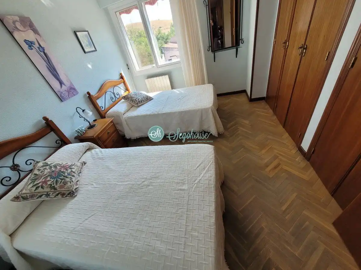 Piso de alquiler en Vía Romana