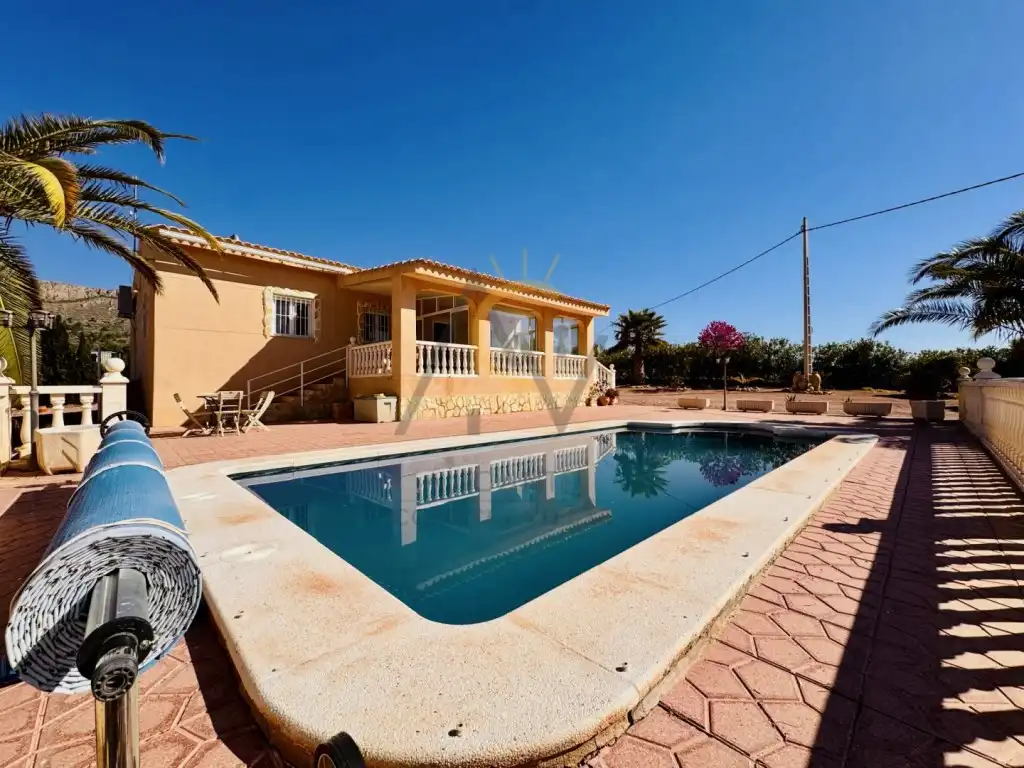 Villa mit Pool zum Verkauf in Partida Solana Alta De Algayat, imagen 8