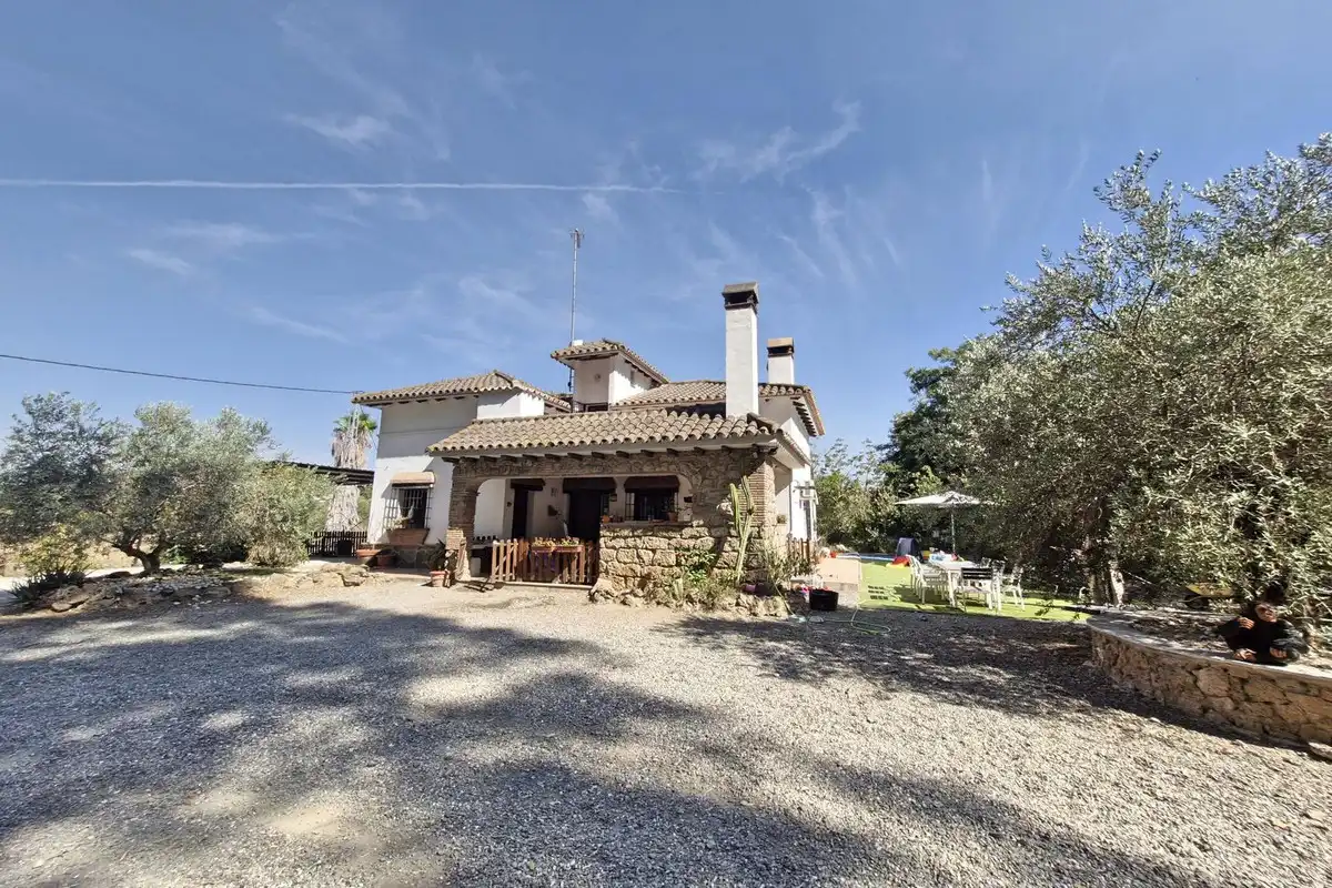 Casa rústica amb jardí en venda a Coín, imagen 17