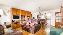 Living room of Flat for sale in  Madrid Capital  with Air Conditioner, Heating and Parquet flooring